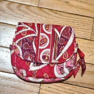 Vera Bradley Quilted Wristlet Wallet Red Paisley Floral Print Small Zip Pouch